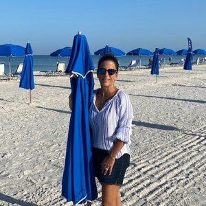 Meet your Posher, Shelli